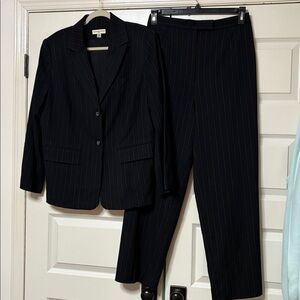 Women's Amanda Smith Classic Black pinstriped pantsuit 16W/16